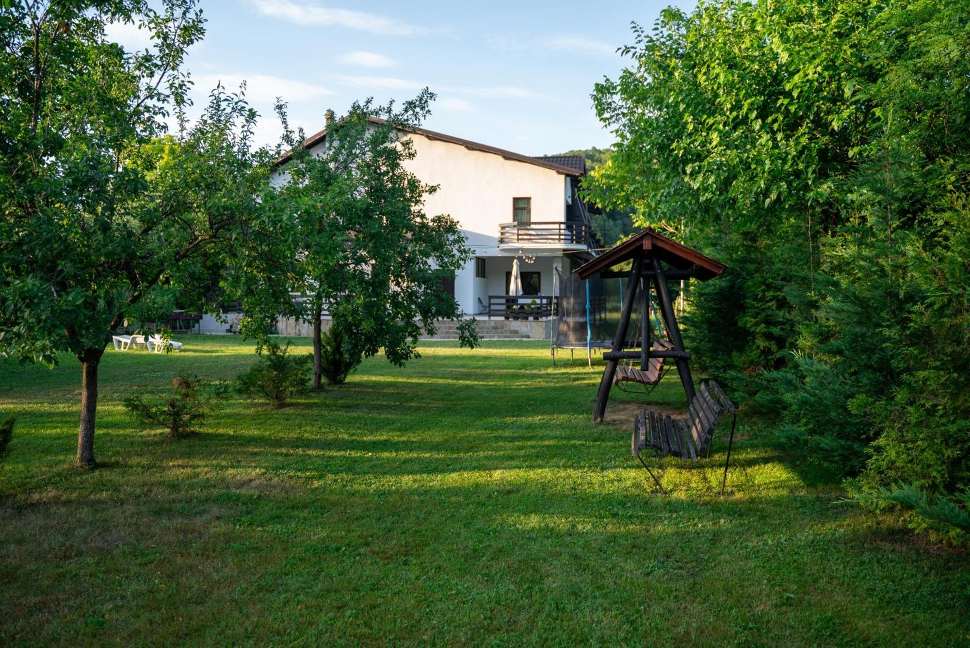 Din Natura Varbilau Exterior photo